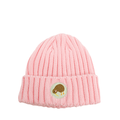 Kids pink knit beanie with Kiwi emblem on the front.