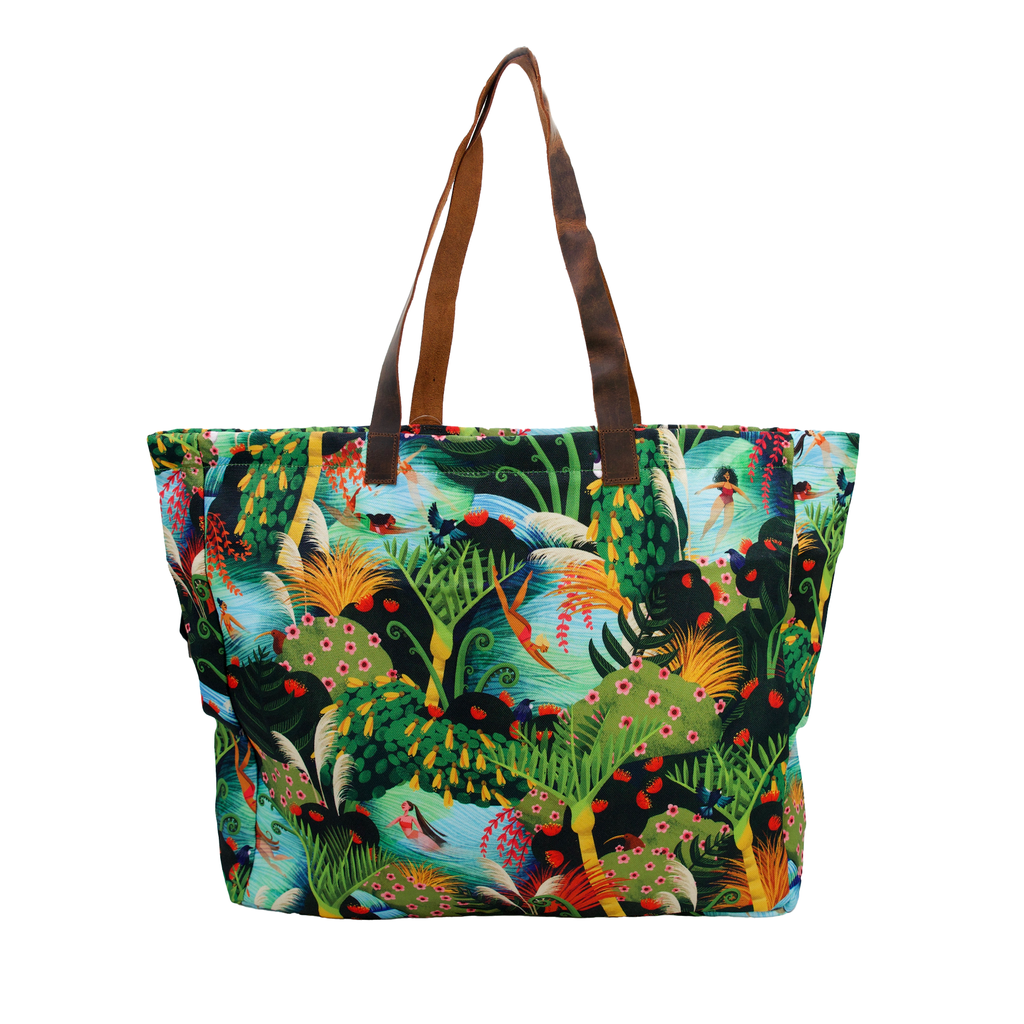 Ōhope Tote - Wahine in Water
